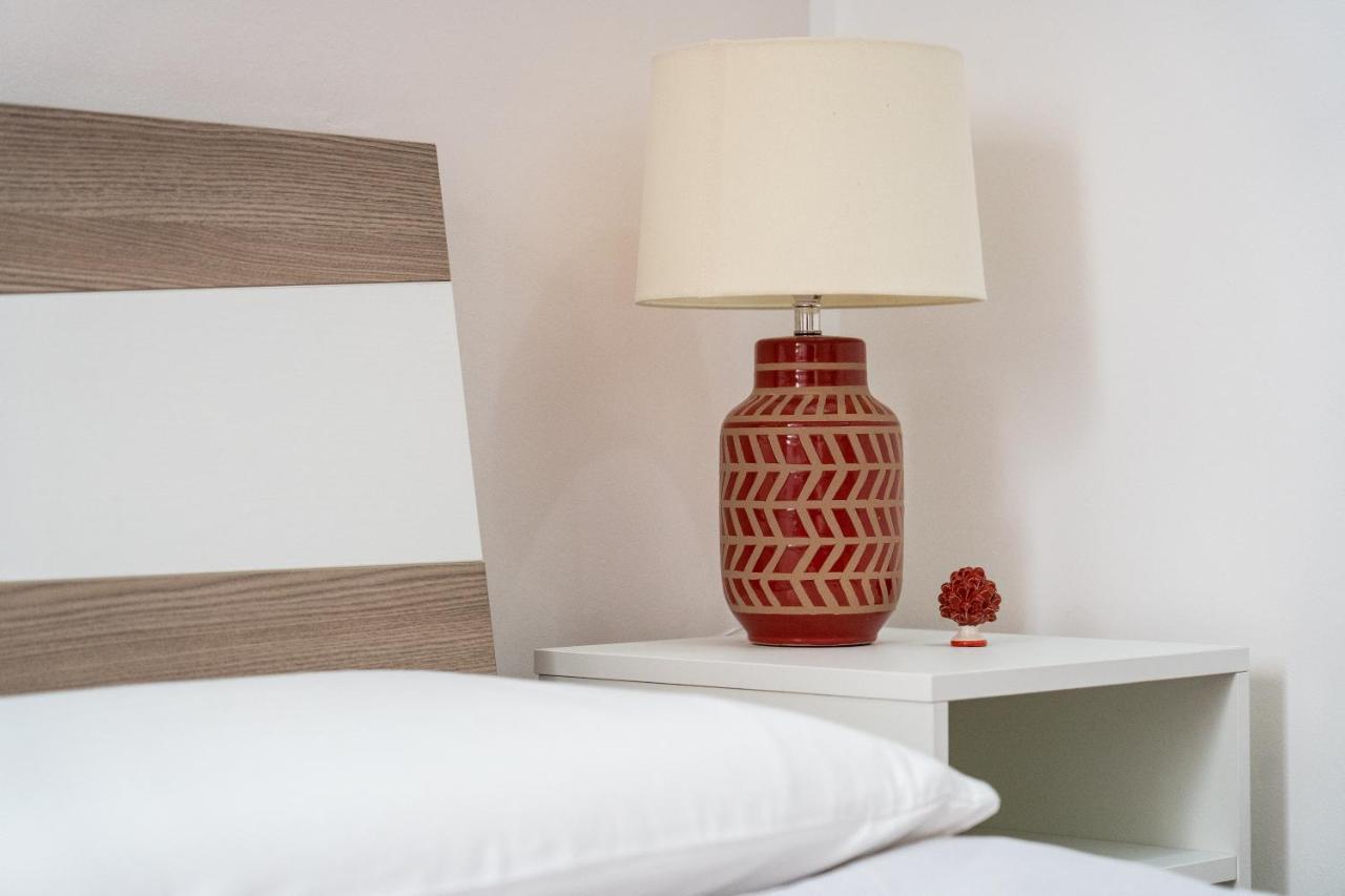 Portosalvo Rooms Santa Teresa Di Riva Extérieur photo
